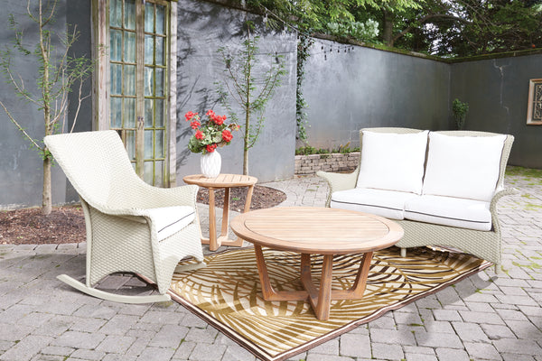 Adorable White Wicker Outdoor Furniture Sets for Valentine’s Day