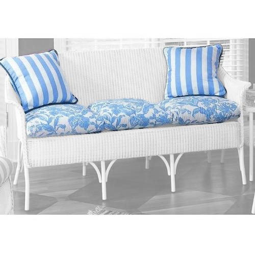 L.F. Heirloom Sofa (3 Cushions Matched), Item#: C-L1203